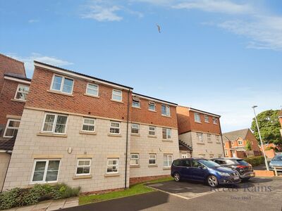 2 bedroom Flat for sale