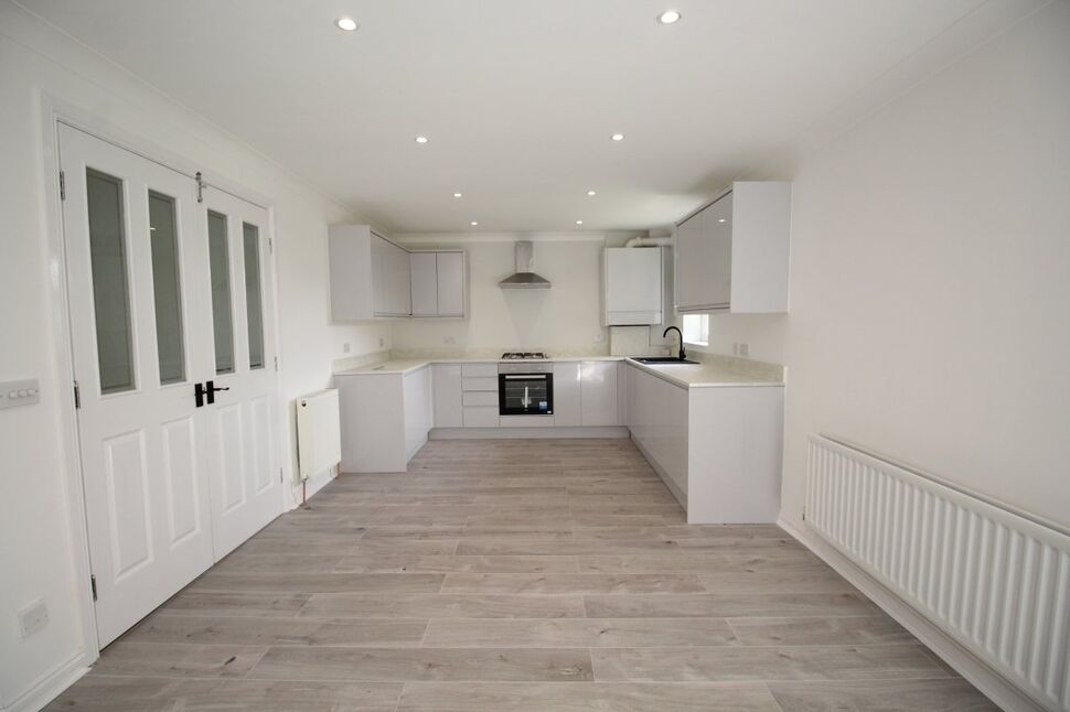 Open Plan Living Room / Kitchen