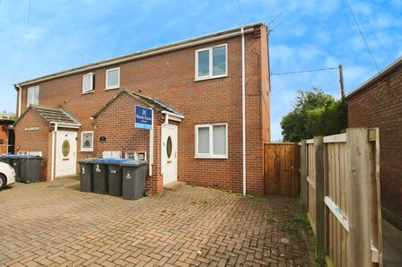 Glenavon Avenue, 2 bedroom Flat to rent, &pound;595 pcm