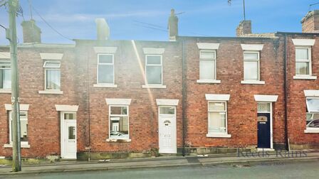 2 bedroom Mid Terrace House to rent