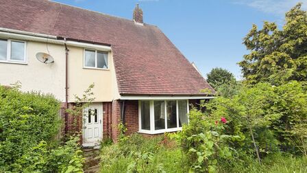 The Oval, 2 bedroom End Terrace House for sale, &pound;67,500