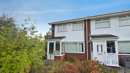 3 bedroom End Terrace House for sale