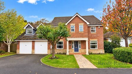 Hermitage Gardens, 4 bedroom Detached House for sale, &pound;650,000