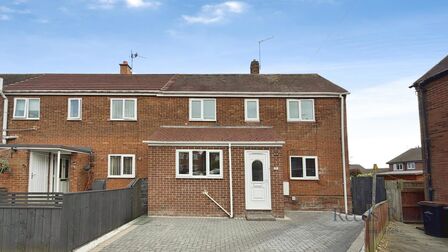 2 bedroom Semi Detached House to rent