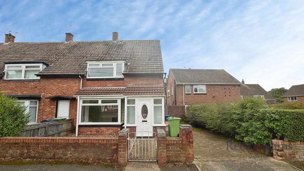 Main image of 3 bedroom Semi Detached House to rent, Clovelly Road, Sunderland, Tyne and Wear, SR5