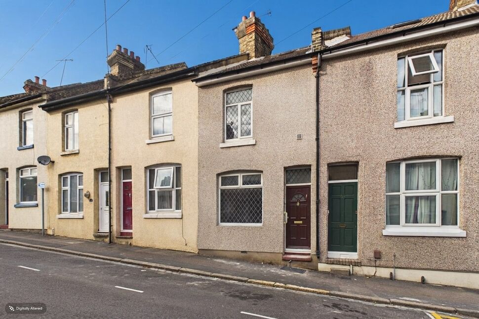 Main image of 3 bedroom Mid Terrace House to rent, Gordon Road, Dartford, DA1