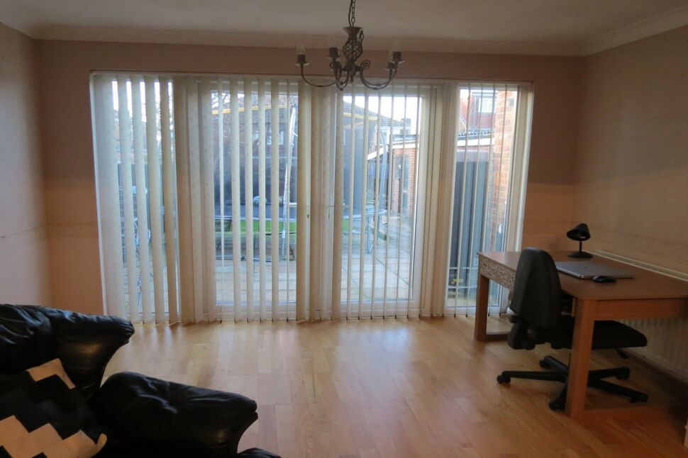 Lounge / Dining Room