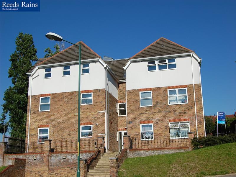 Main image of 2 bedroom Flat to rent, Flat 9 Valley Heights  Joyce Green, Dartford, DA1