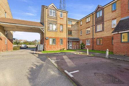 Salmon Road, 1 bedroom  Flat to rent, £1,150 pcm
