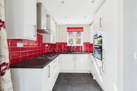 2 bedroom  Flat to rent