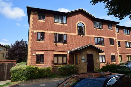 Foley Court,  Flat to rent, £1,100 pcm