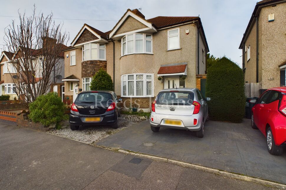 4 bedroom Semi Detached House for sale, Wilmot Road, West Dartford, DA1