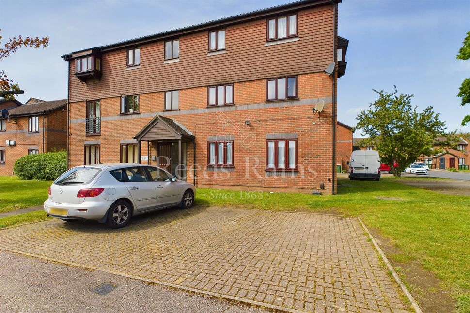 Main image of 1 bedroom Flat for sale, Woodfall Drive, Crayford, Dartford, DA1