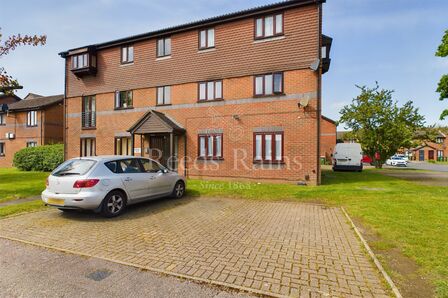 1 bedroom  Flat for sale