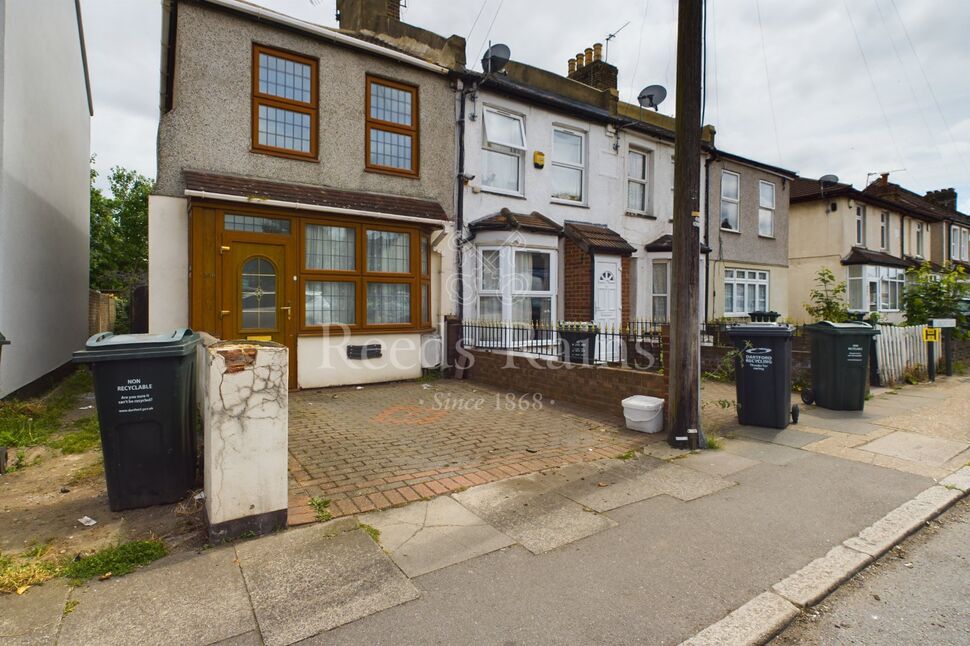 Main image of 3 bedroom End Terrace House for sale, St. Vincents Road, Dartford, Kent, DA1