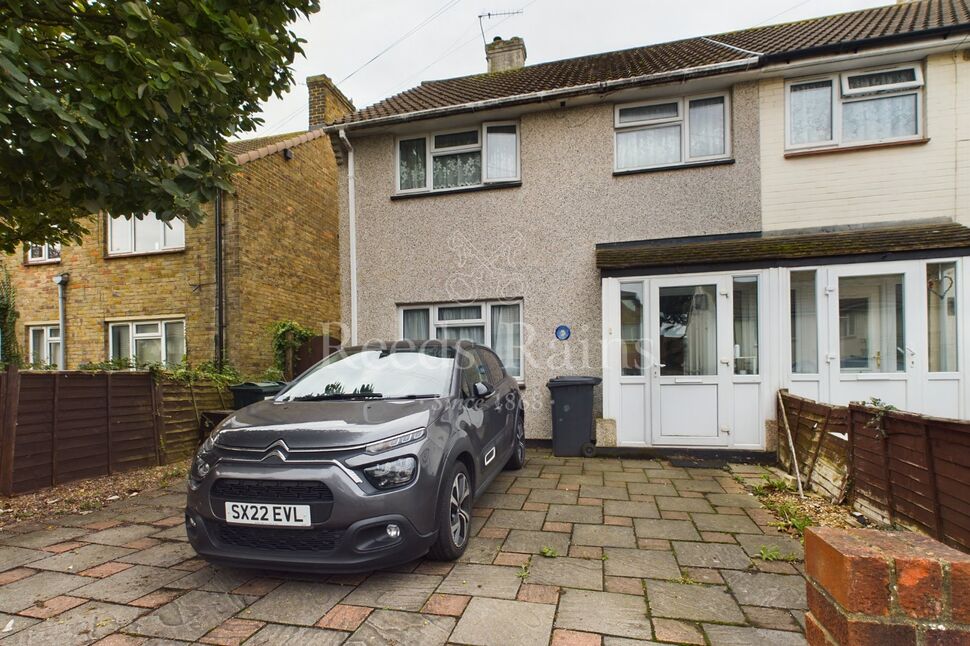 Main image of 3 bedroom End Terrace House for sale, Kirby Road, Dartford, Kent, DA2