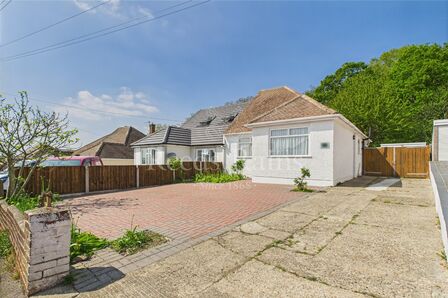 Coombfield Drive, 2 bedroom Semi Detached Bungalow for sale, £380,000