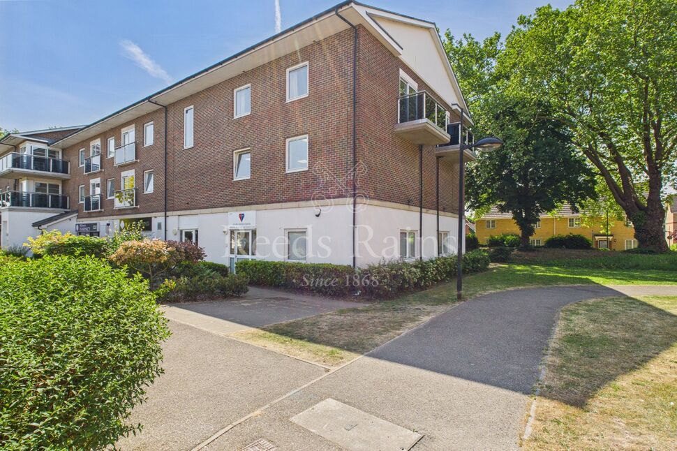 Main image of 1 bedroom Flat to rent, Maplehurst Close, Dartford, Kent, DA2