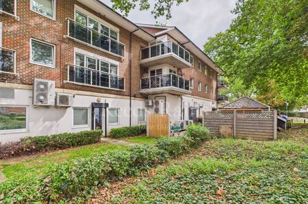 2 bedroom  Flat for sale