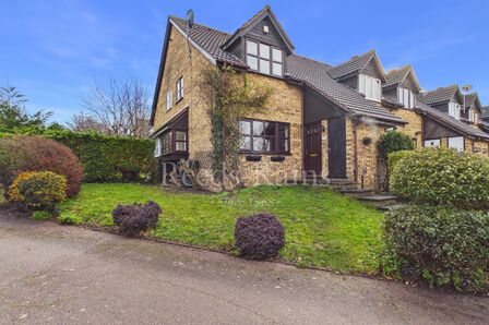 1 bedroom End Terrace House for sale