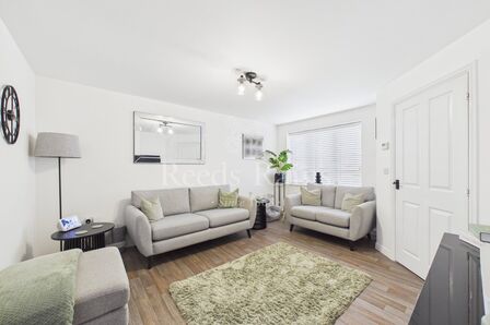 3 bedroom End Terrace House for sale