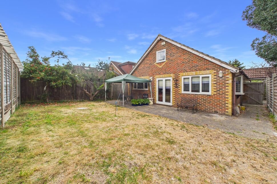 Main image of 4 bedroom Detached Bungalow for sale, Shepherds Lane, Dartford, Kent, DA1