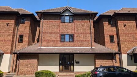 2 bedroom Flat for sale
