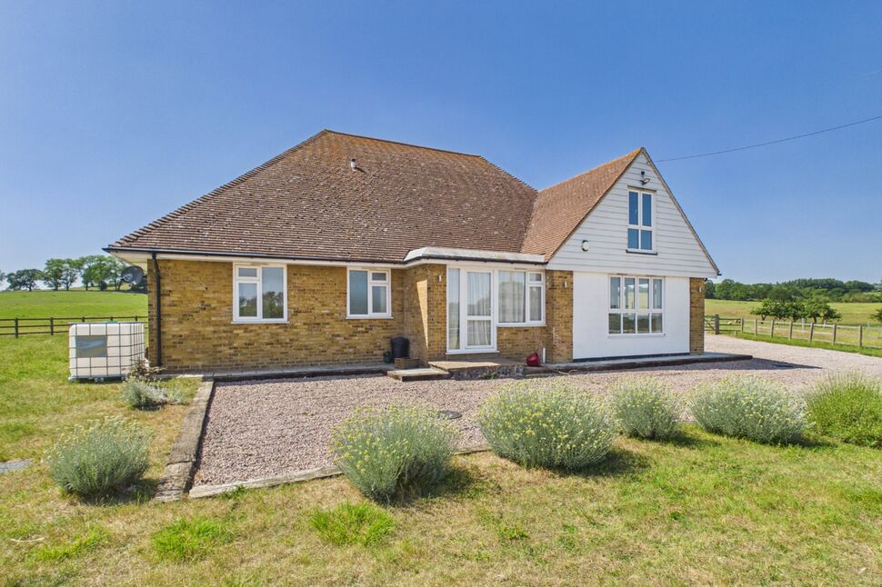Main image of 3 bedroom Detached Bungalow to rent, Betsham Road, Southfleet, Kent, DA13