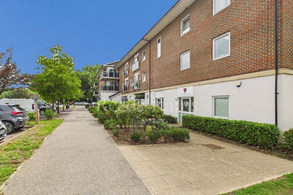 Main image of 2 bedroom Flat to rent, Maplehurst Close, Dartford, Kent, DA2