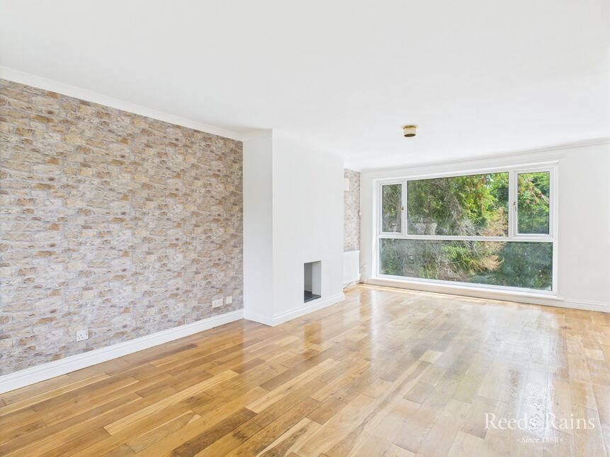 Lounge / Dining Room