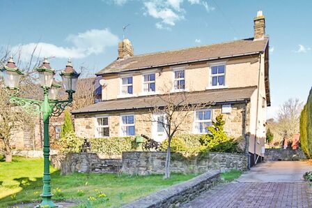 Cockhouse Lane, 4 bedroom Mid Terrace House for sale, £500,000