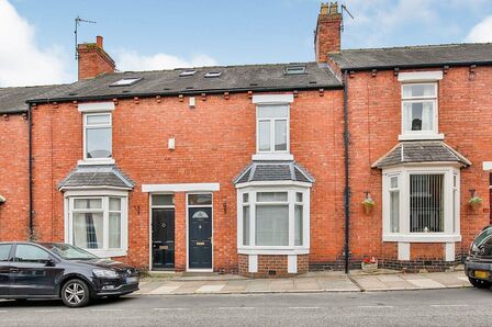 Lawson Terrace, 2 bedroom Mid Terrace House to rent, £1,700 pcm
