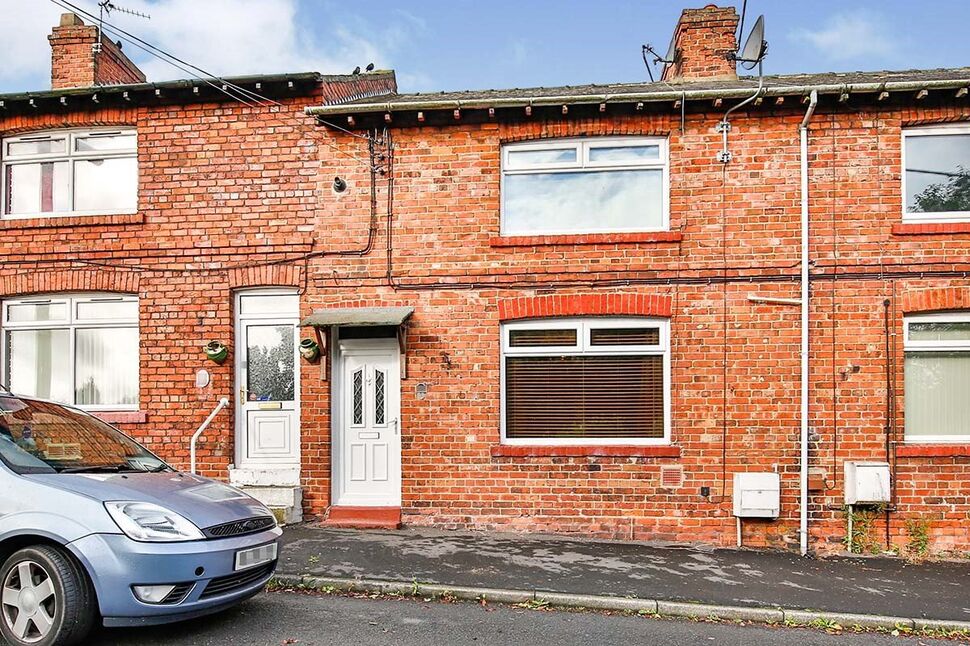 2 bedroom Mid Terrace House to rent