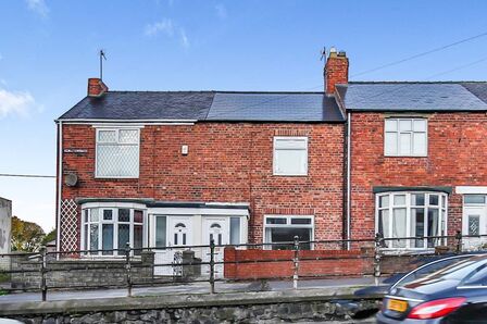 Alma Terrace, 3 bedroom Mid Terrace House to rent, £750 pcm
