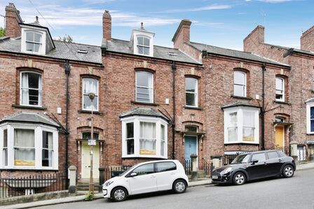 Ravensworth Terrace, 7 bedroom Mid Terrace House for sale, £700,000