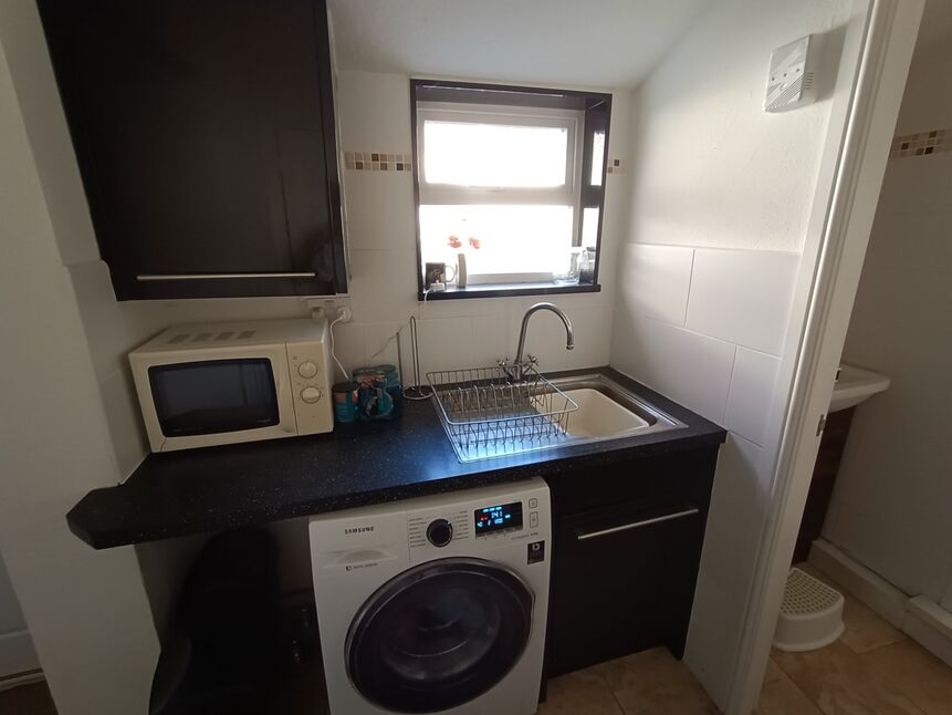 3 bedroom Mid Terrace House for sale, Durham Road, Ushaw Moor, DH7 £