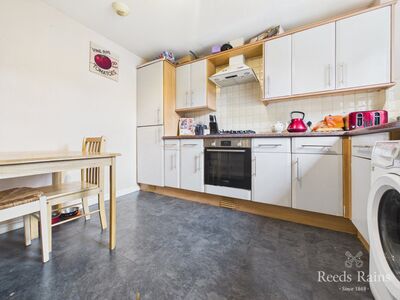Paxton Mews, 4 bedroom End Terrace House for sale, &pound;220,000