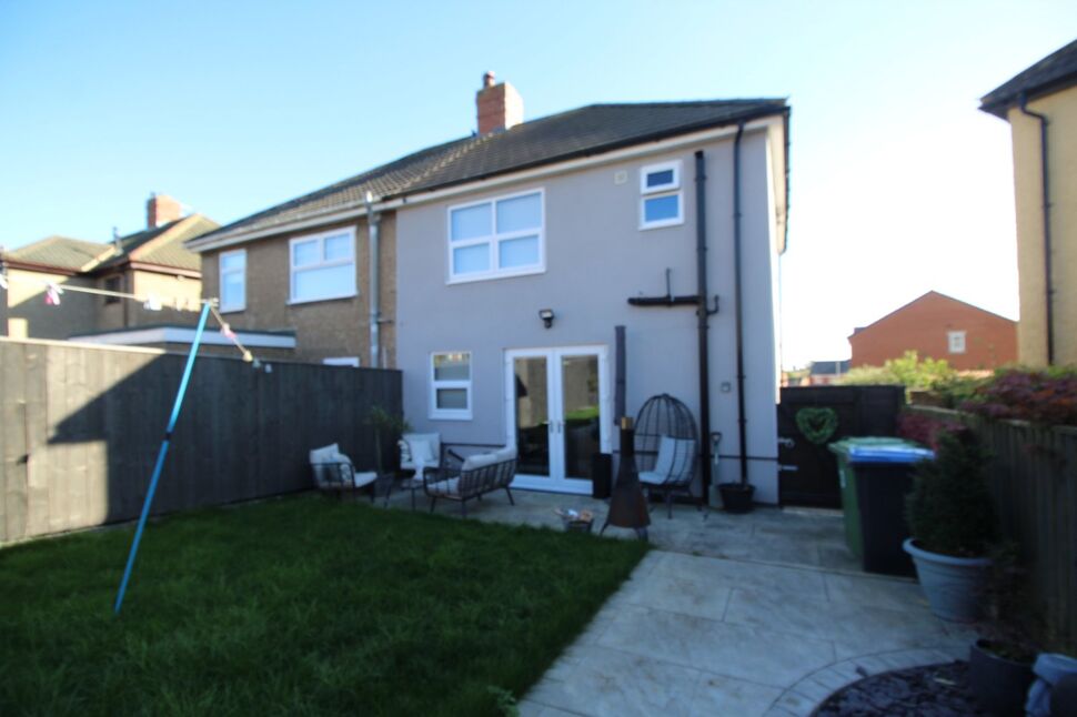 3 bedroom Semi Detached House for sale, Southside, Ferryhill, DL17 £