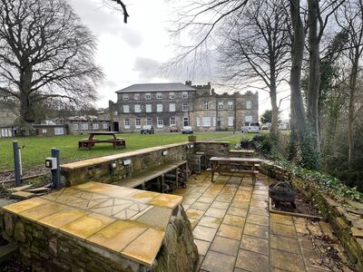 The Castle, 3 bedroom  Flat to rent, £800 pcm