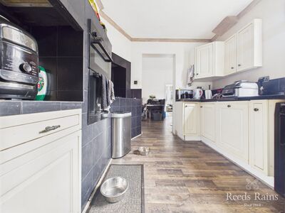 3 bedroom End Terrace House for sale