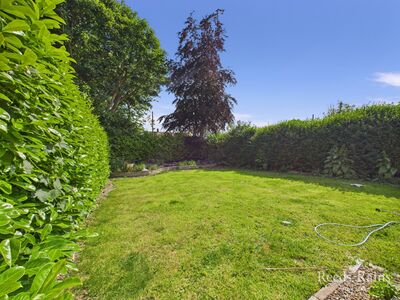 Glebe Houses, 3 bedroom End Terrace House for sale, £150,000