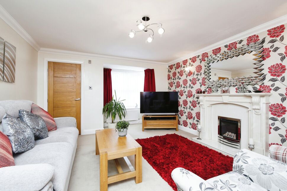 3 bedroom Detached House for sale, Greenhills, Byers Green, DL16 £200,000