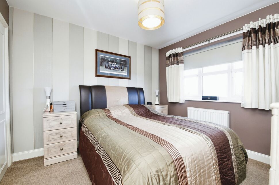 3 bedroom Detached House for sale, Greenhills, Byers Green, DL16 £200,000