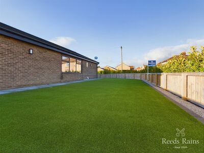 The Croft, 3 bedroom Detached Bungalow for sale, £350,000