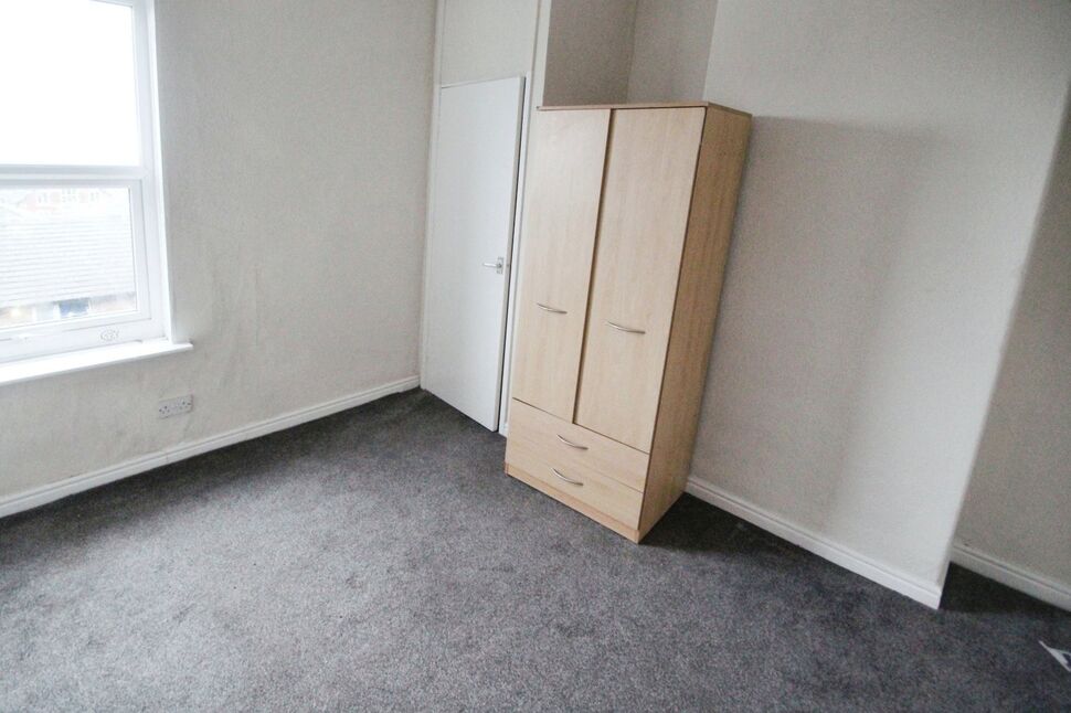 2 bedroom Mid Terrace House to rent, Seventh Street, Horden, SR8 £350 pcm