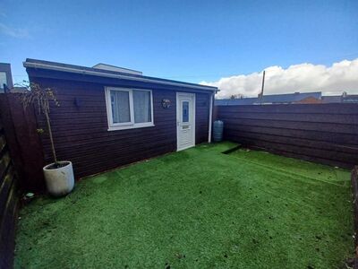 3 bedroom End Terrace House for sale