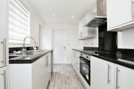 3 bedroom End Terrace House for sale