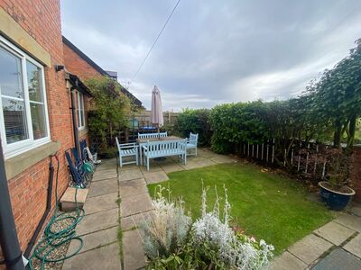 Angel View, 3 bedroom Semi Detached House for sale, £200,000