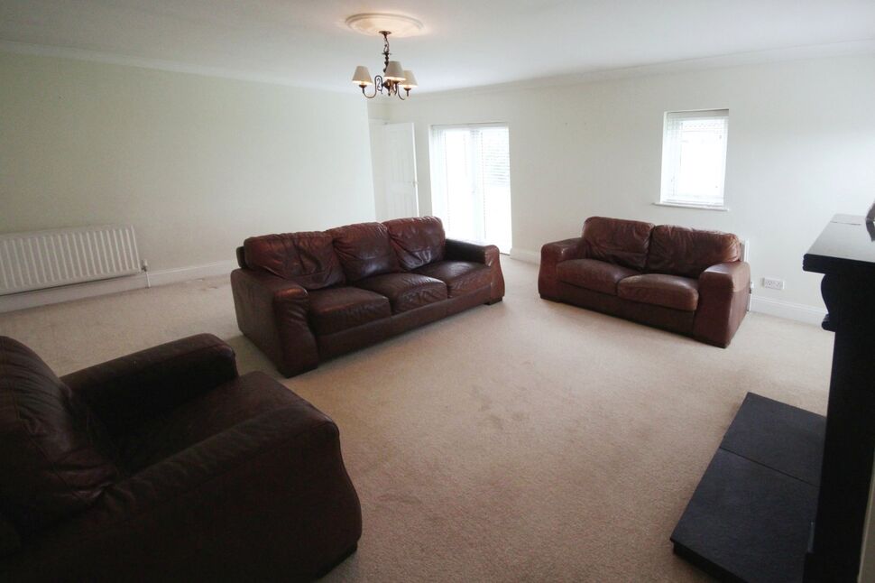 3 bedroom Semi Detached Bungalow to rent, Gypsy Lane, Ferryhill, DL17 ...
