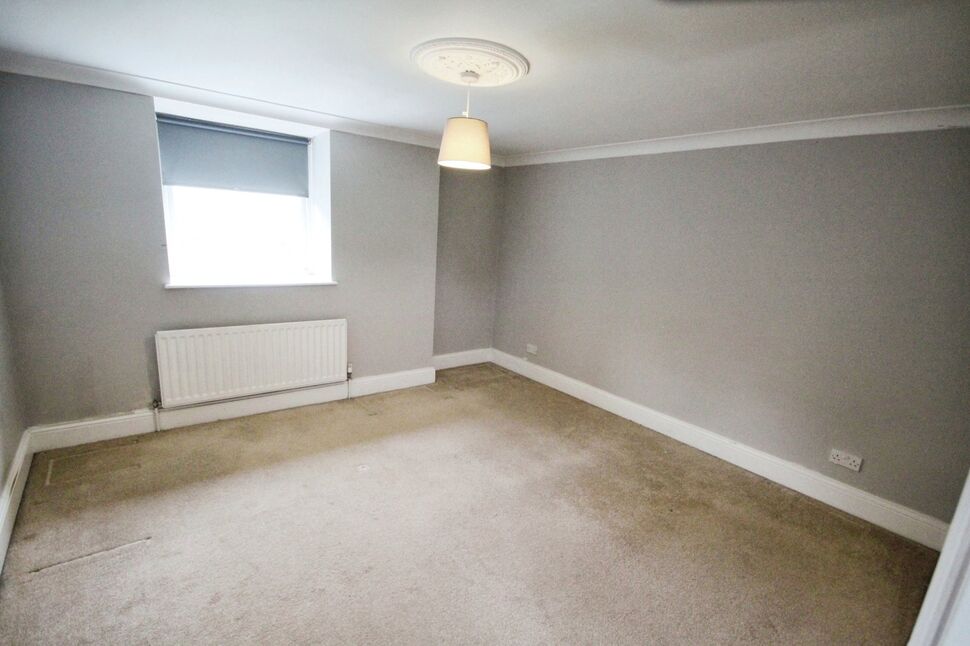 3 bedroom Semi Detached Bungalow to rent, Gypsy Lane, Ferryhill, DL17 ...